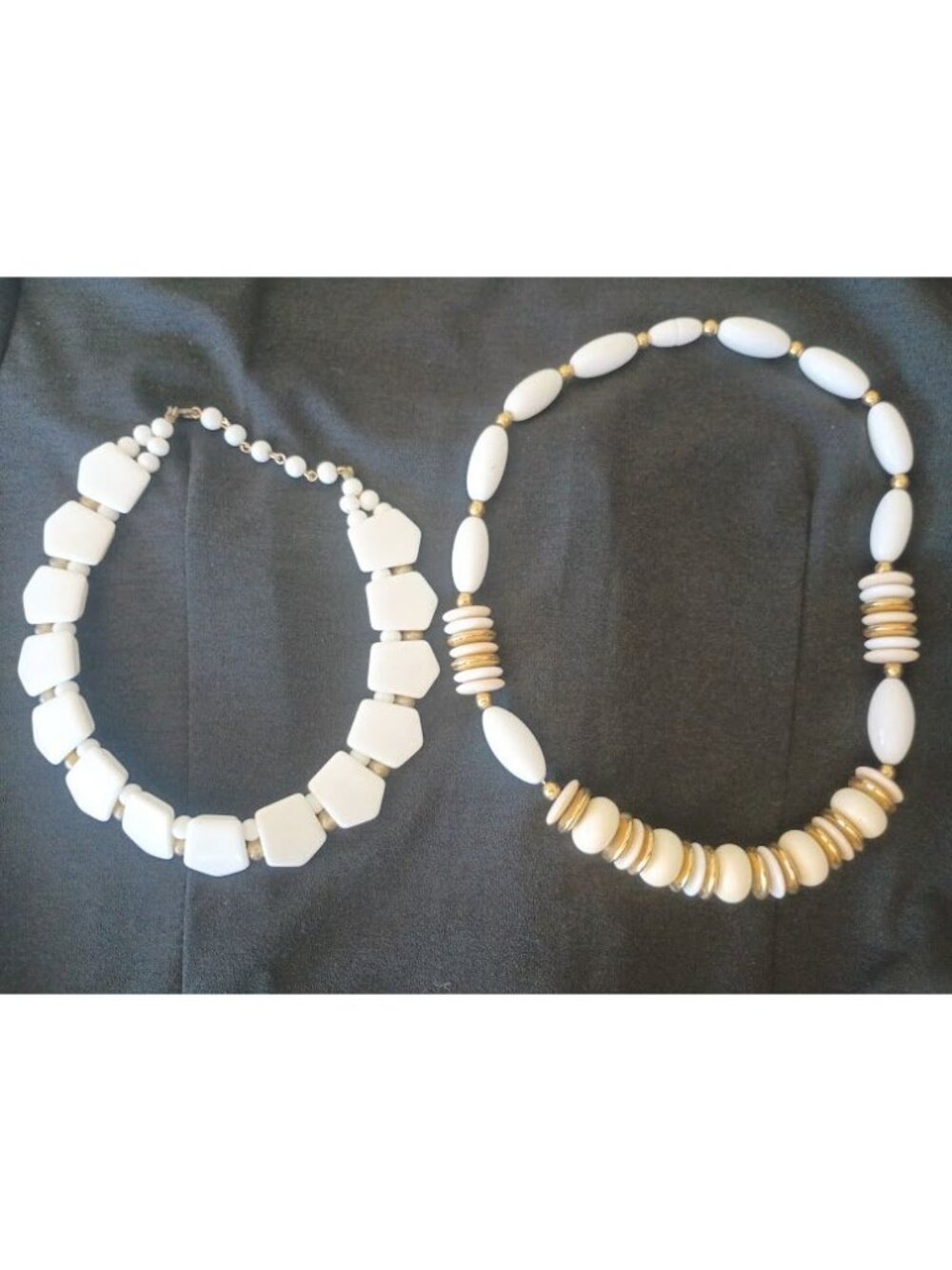 2 Vintage White & Gold Beaded Collar Necklaces Glass Hexagonal & Rresin Oval - Picture 2 of 14